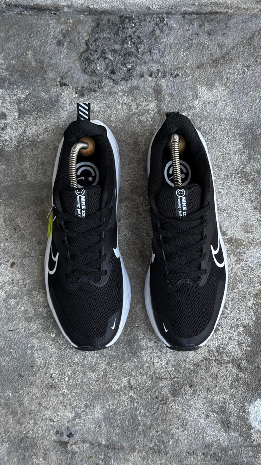NIKE ZOOM CARITA NEGRO