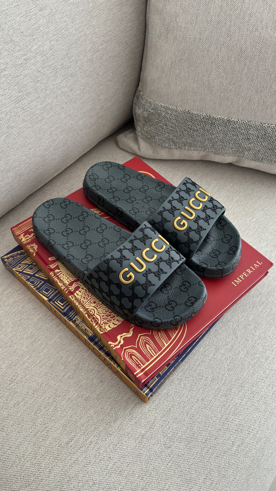 CHANCLA GUCCI NEGRA