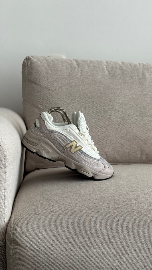 NEW BALANCE 1000 BLANCO LILA