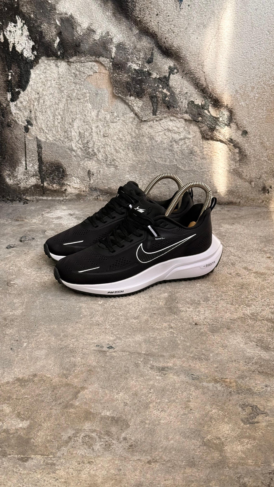 NIKE ZOOM SPEED NEGRO BLANCO