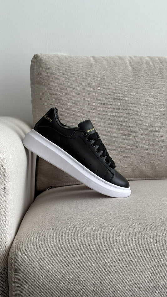 ALEXANDER MCQUEEN NEGRO BLANCO