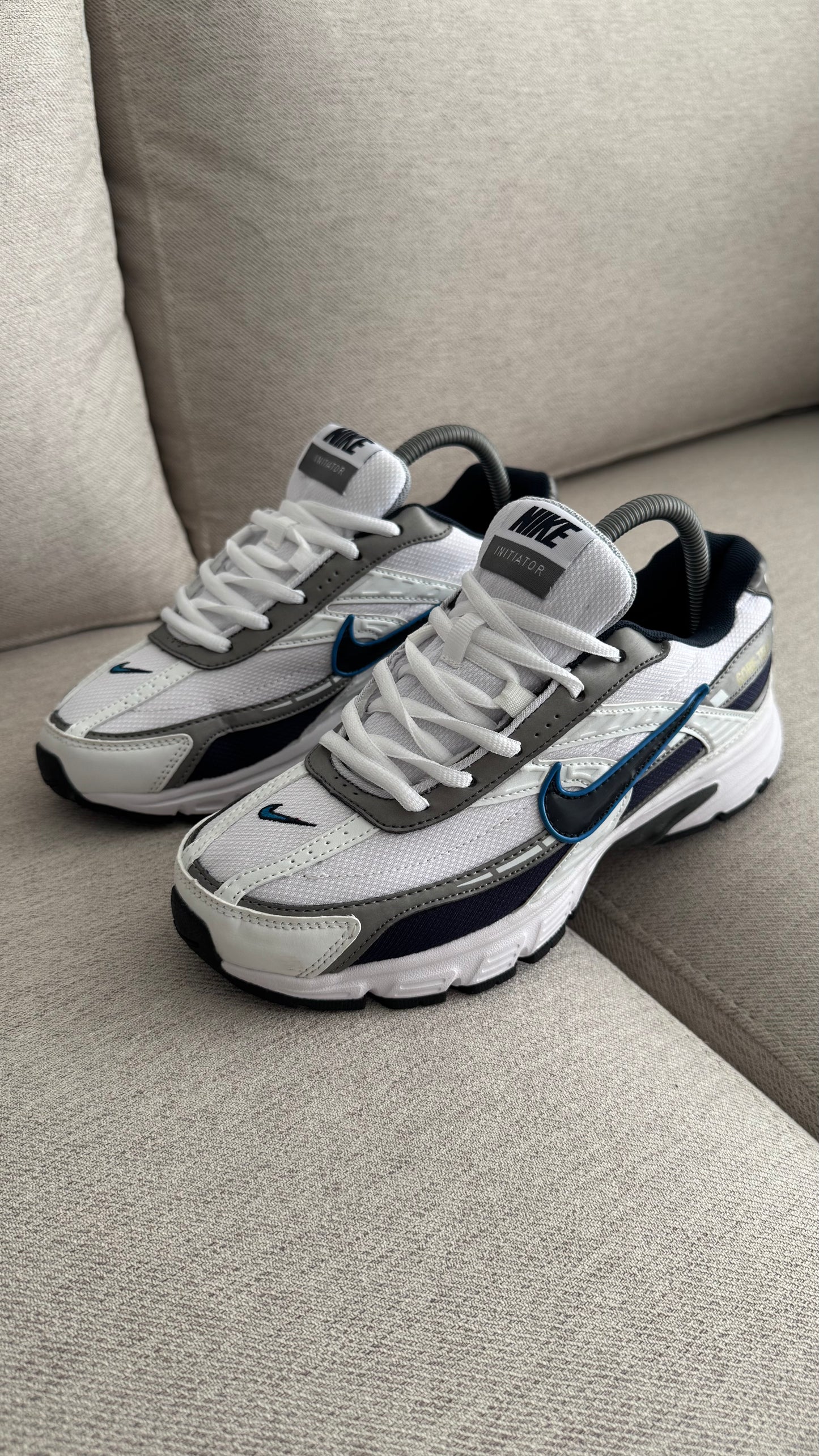 NIKE INITIATOR BLANCO AZUL