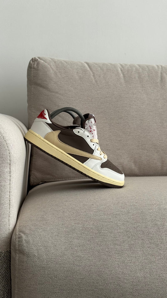 TRAVIS SCOTT BLANCA CAFE