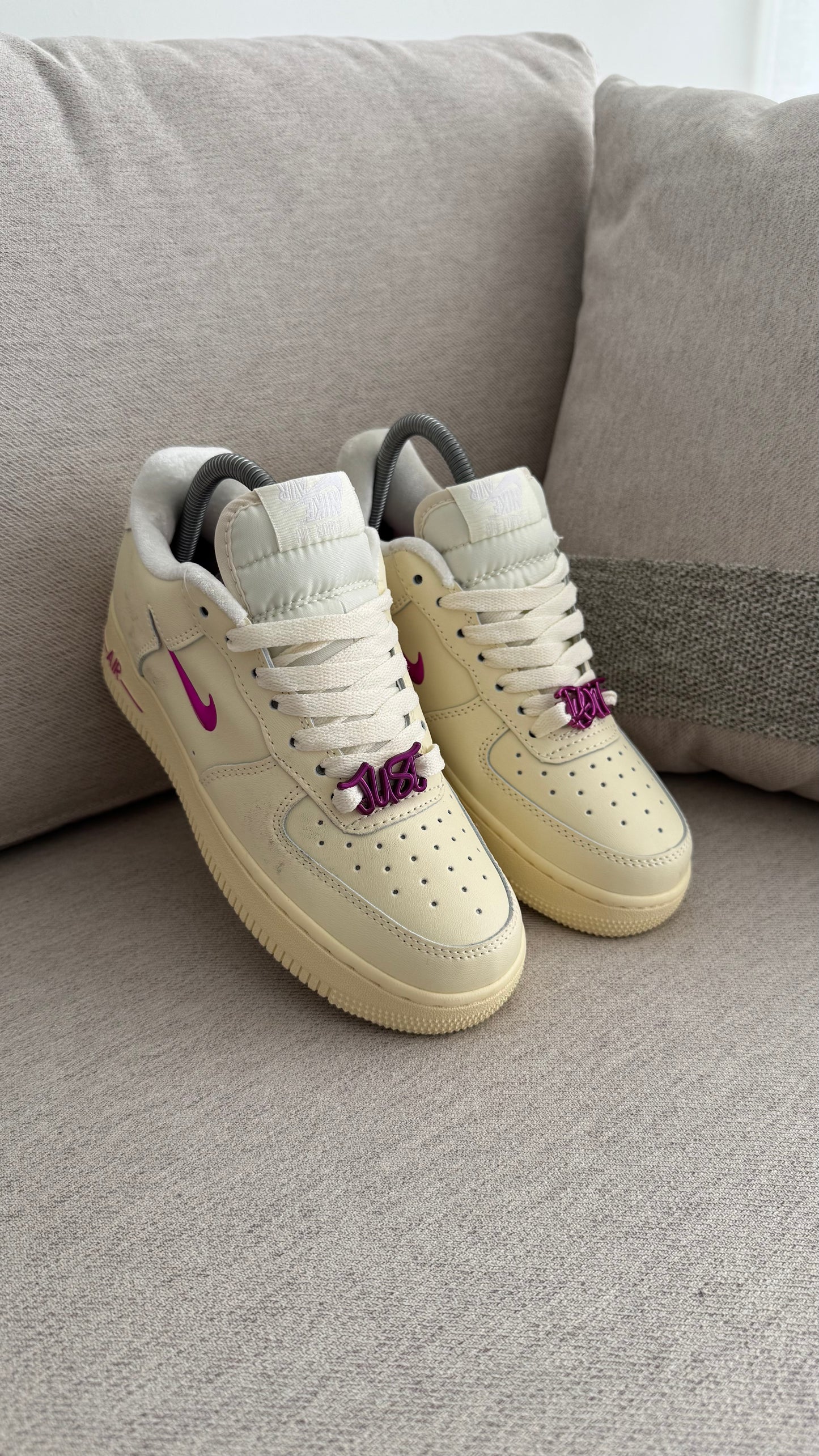 NIKE AF1 BARBIE BEIGE FUCSIA