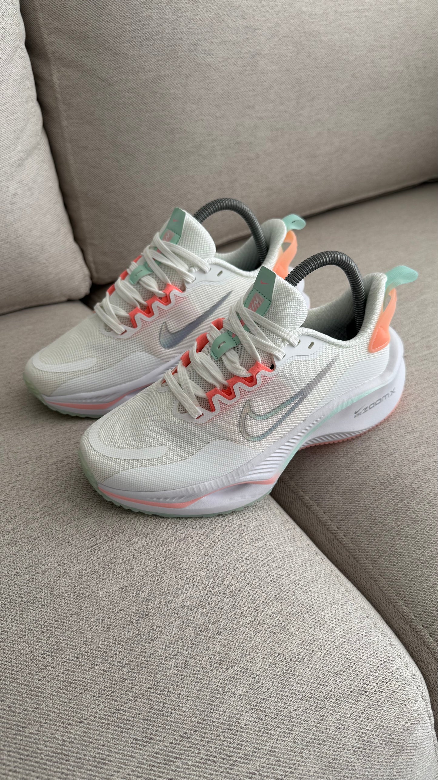 NIKE ZOOM CARITA BLANCO COLOR