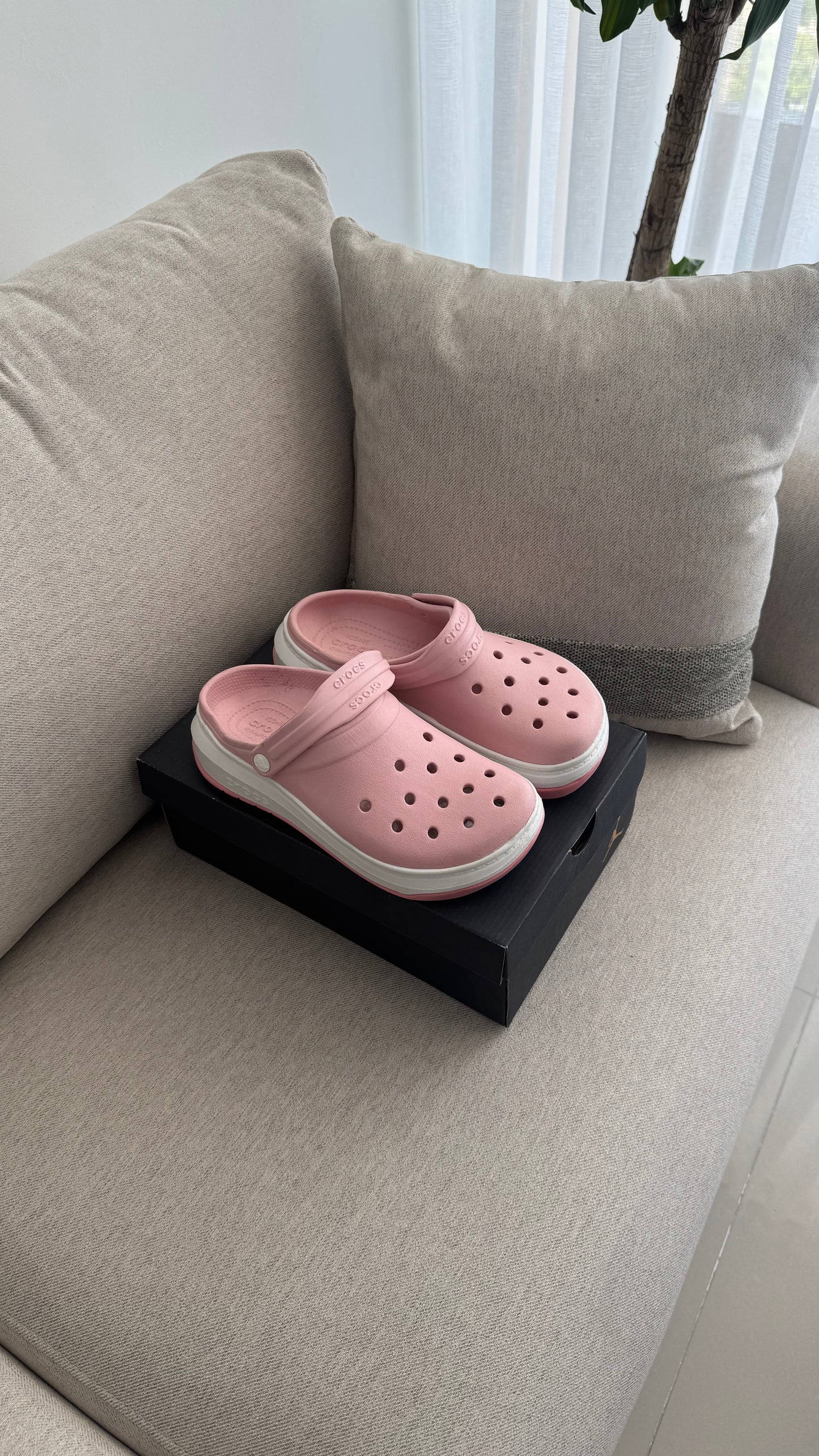 CROCS ROSADO OSCURO