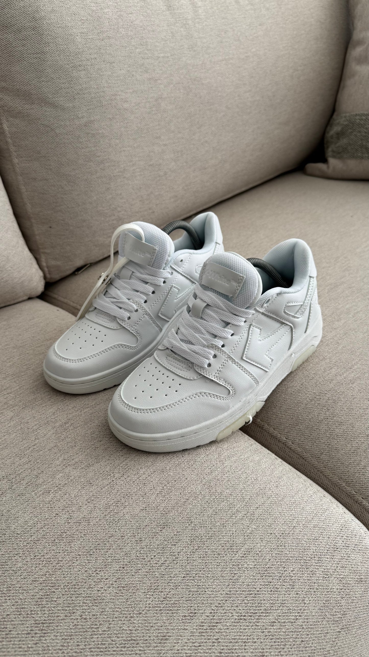 OFF WHITE BLANCO