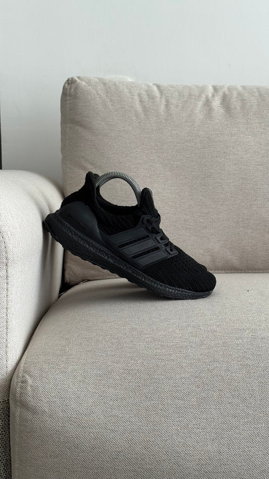 ADIDAS ULTRABOOST CLASICO NEGRO