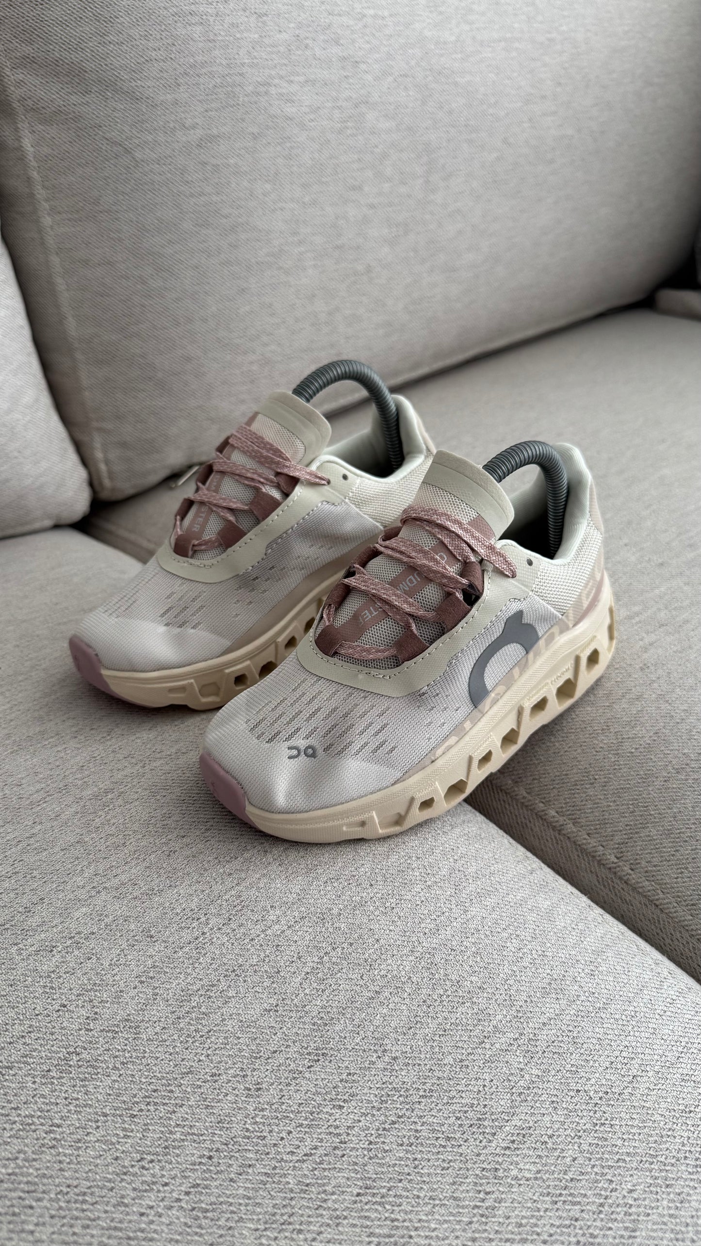 ON CLOUTEC BEIGE ROSA NIÑOS