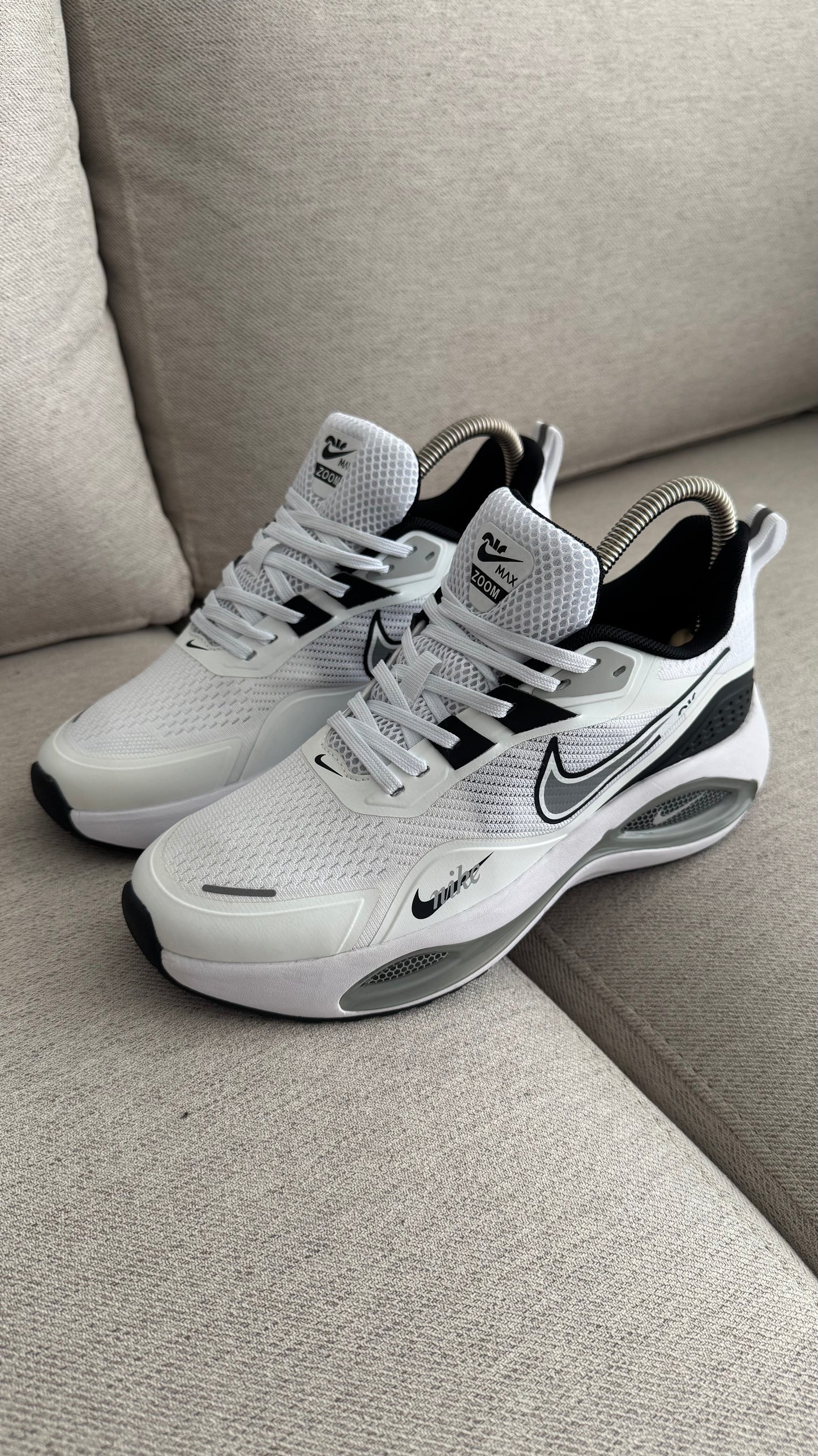 NIKE TENIS BLANCO NEGRO