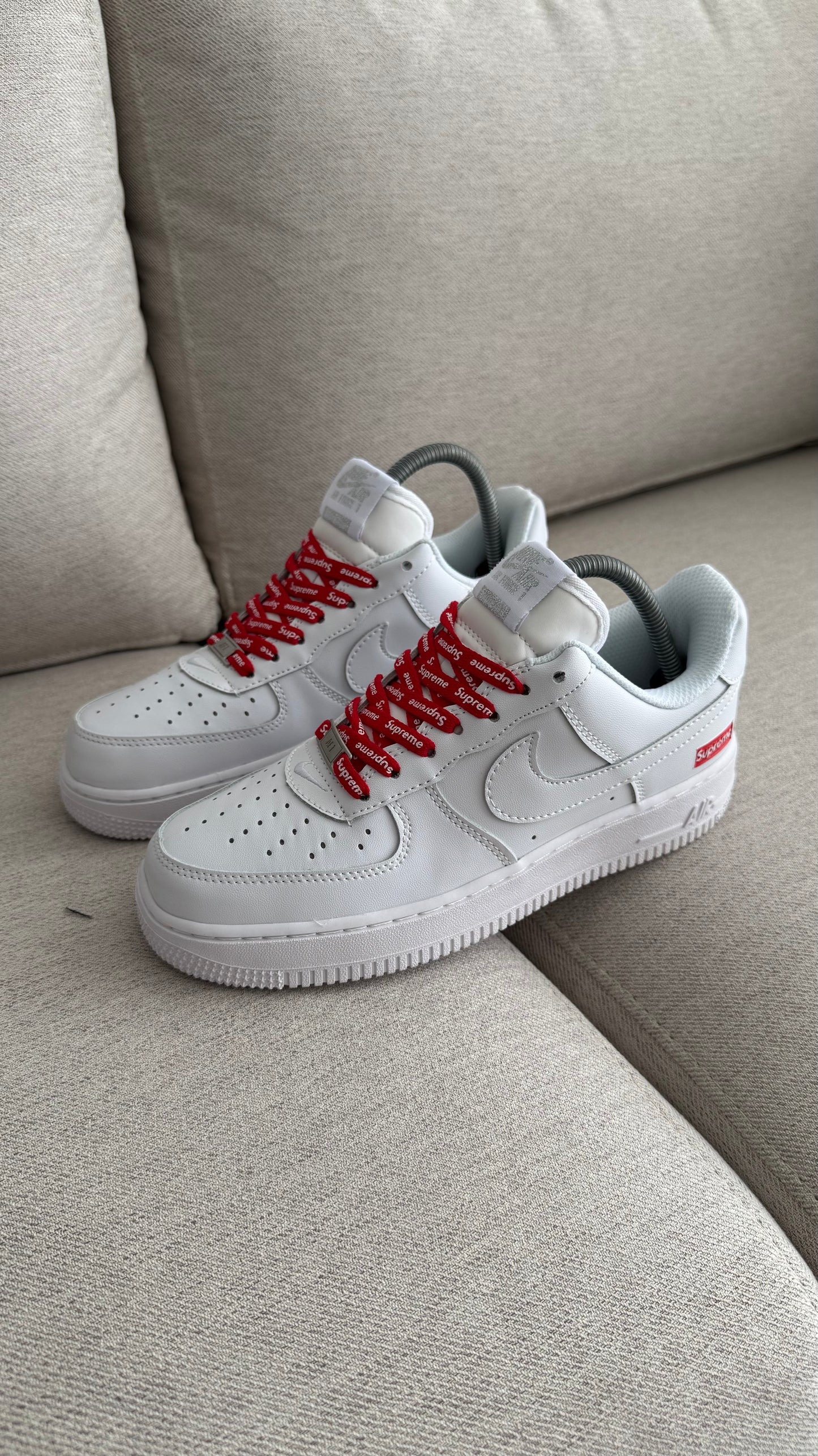 NIKE AF1 SUPREME BLANCO ROJO