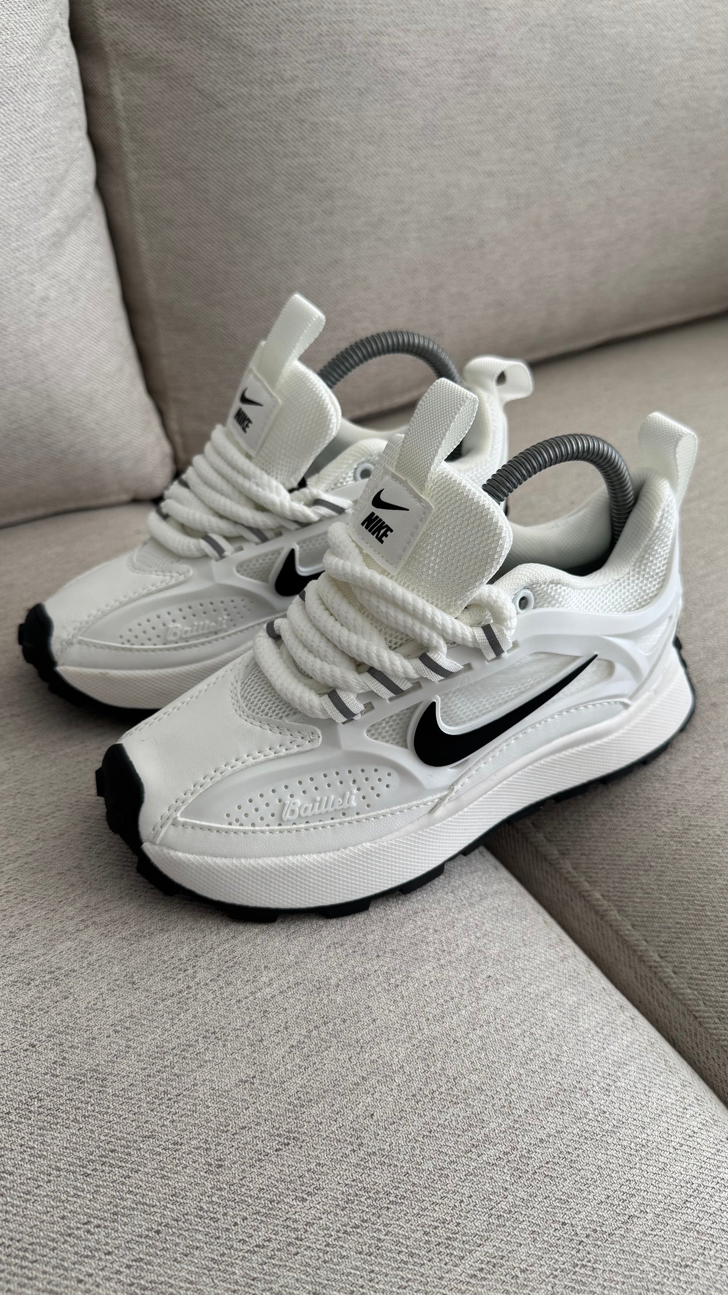 NIKE BALLELY CLASICO BLANCO PROMO