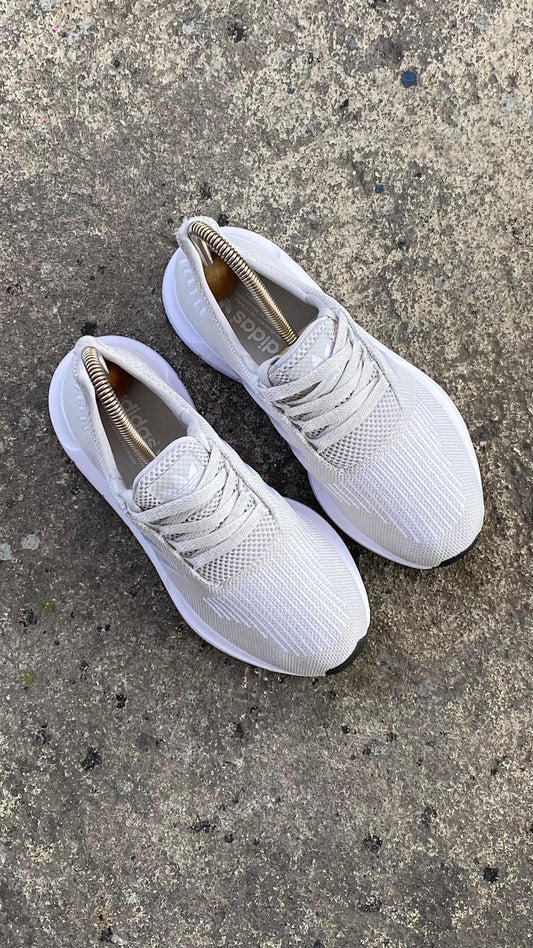 ADIDAS SUIT GRIS BLANCO