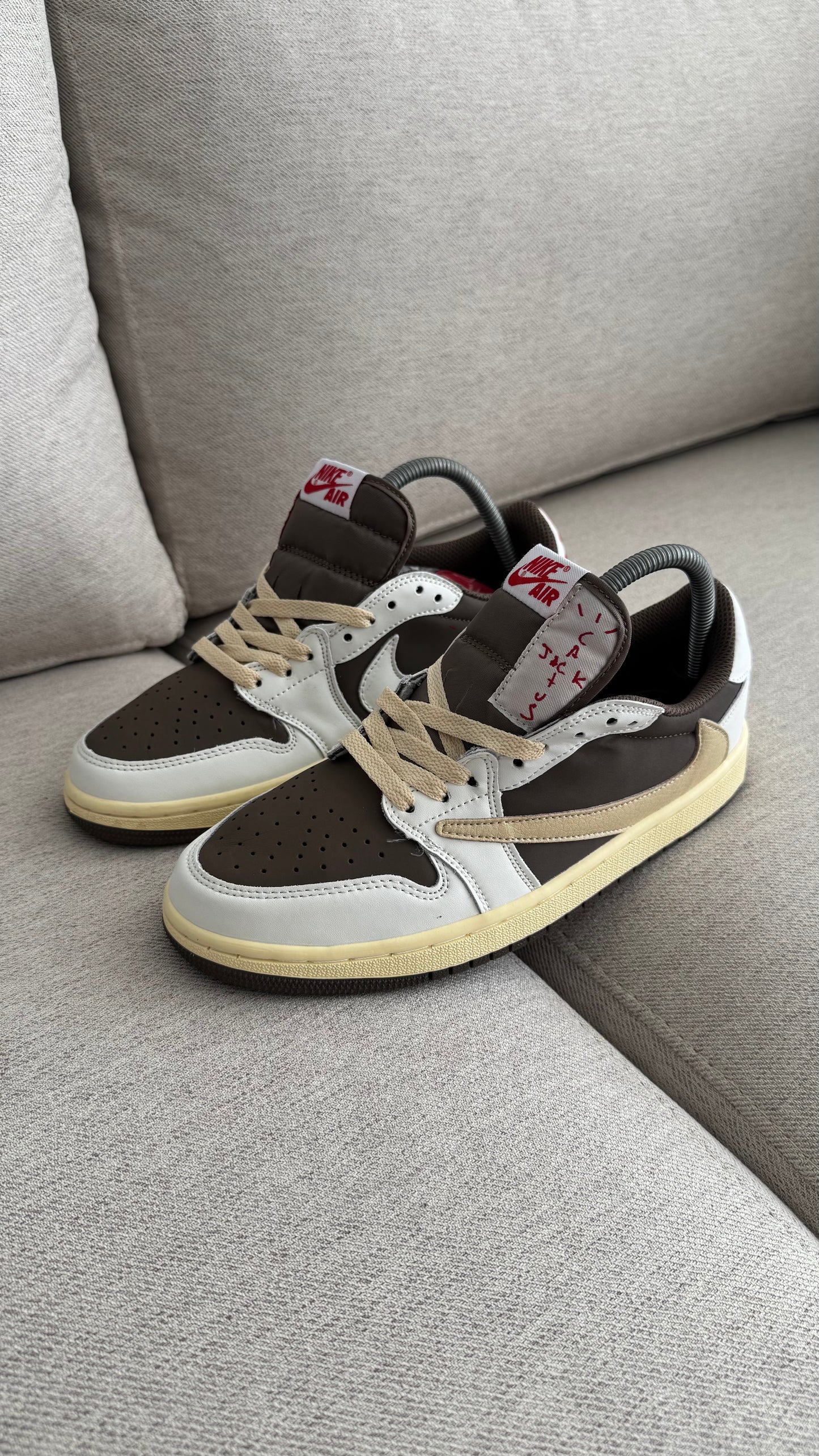 TRAVIS SCOTT BLANCA CAFE