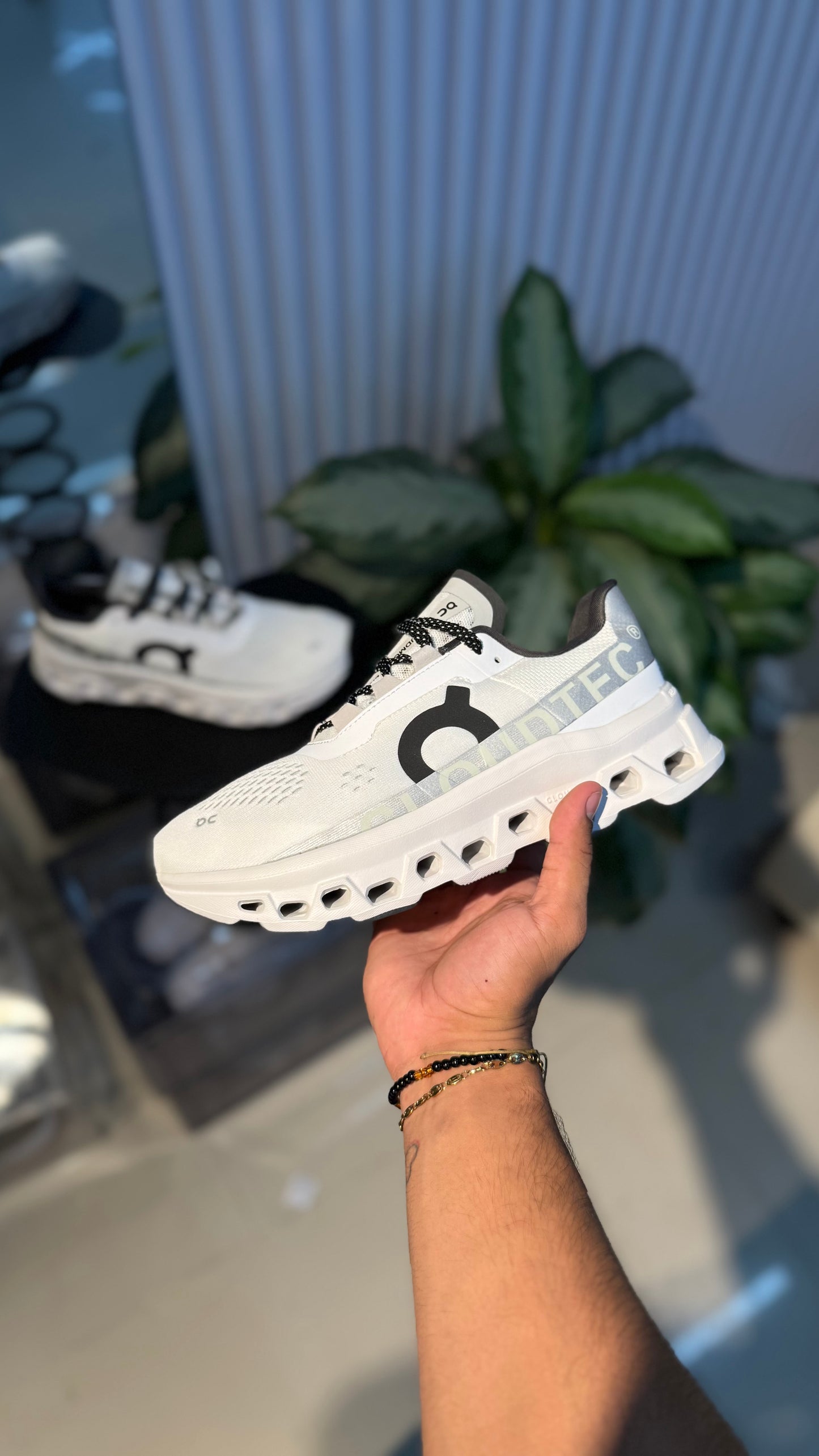 ON CLOUD BLANCO