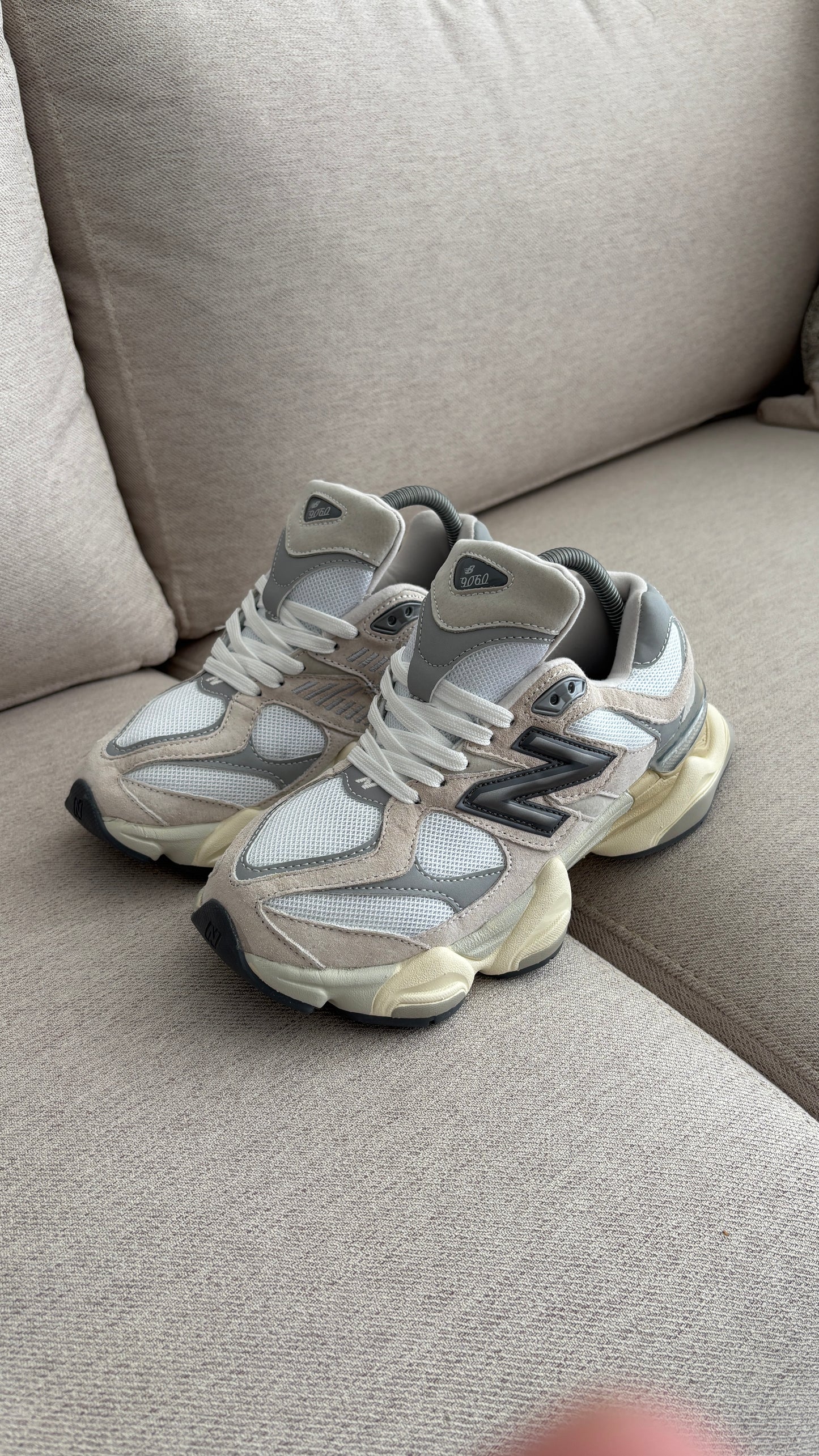NEW BALANCE 9060 BEIGE ROSA