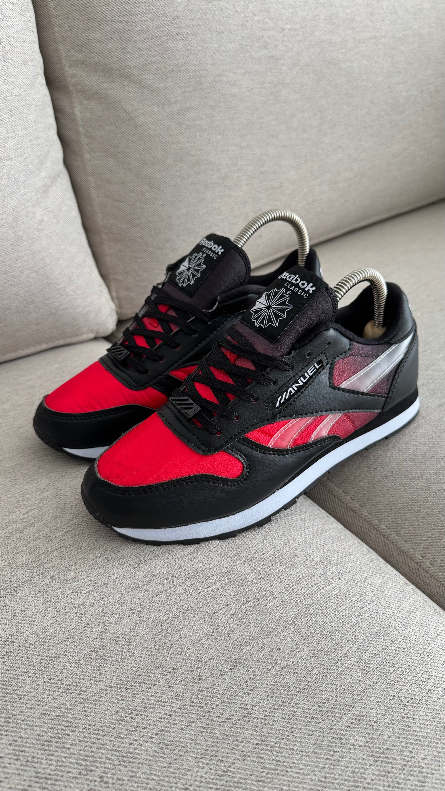 REBOOK ANUEL NEGRO ROJO