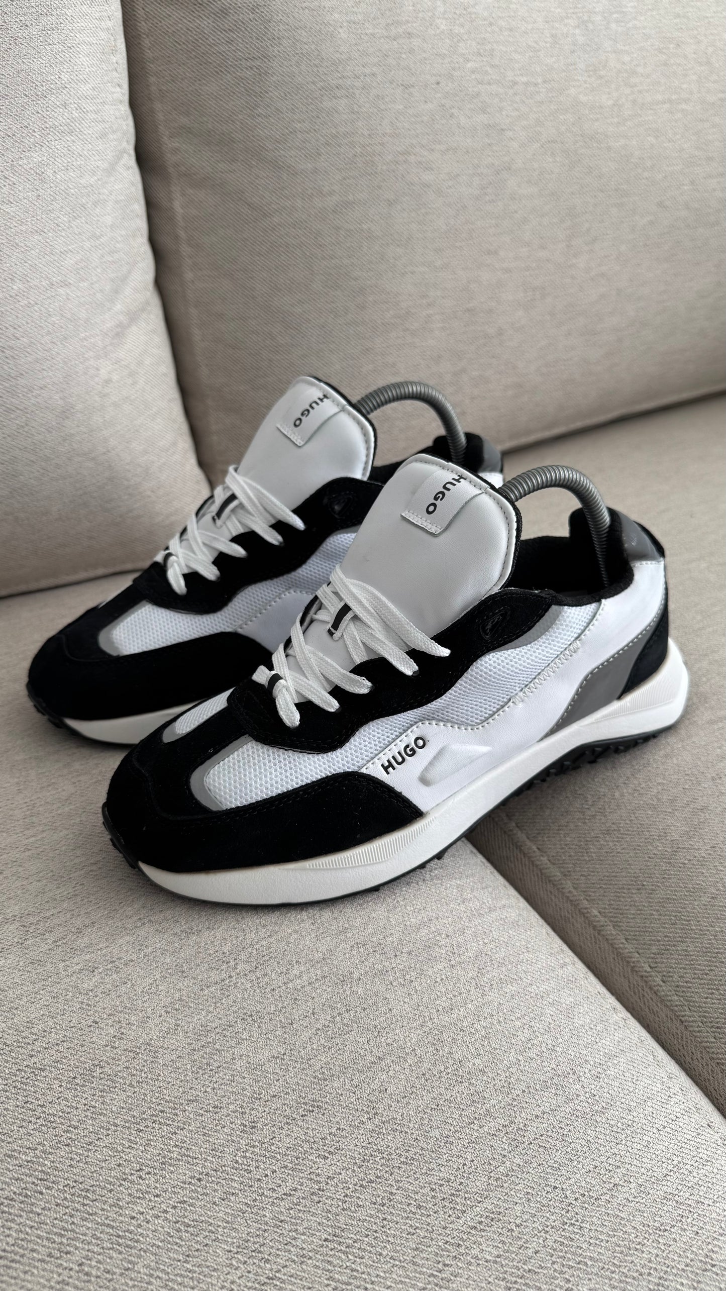 HUGO BOSS BLANCO NEGRO