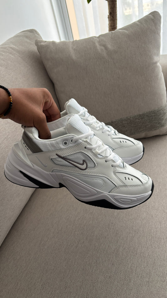 NIKE TECNO BLANCO