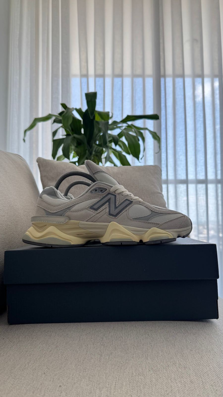 NEW 9060 BEIGE BEIGE