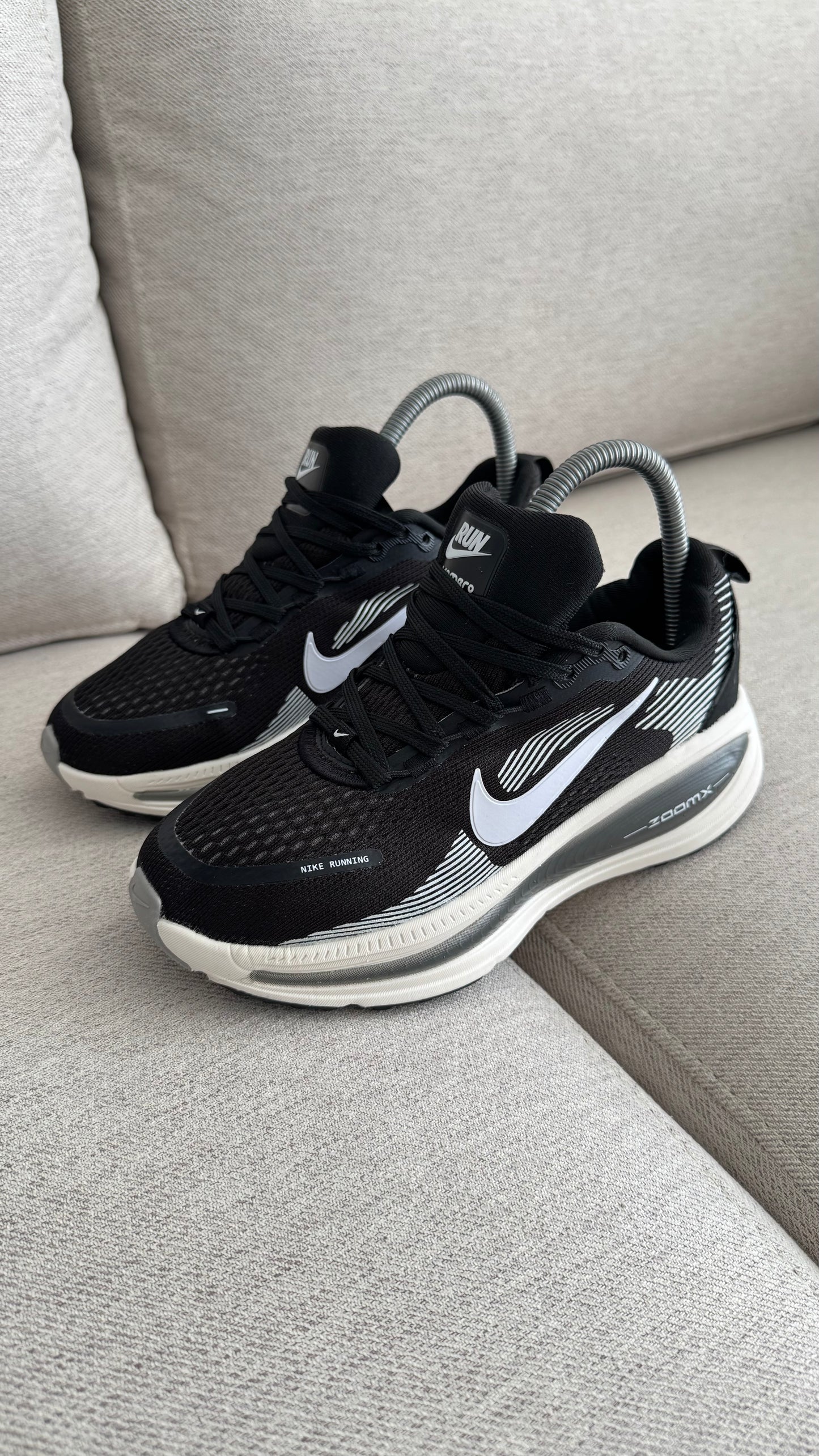 NIKE ZOOM X NEGRO BLANCO