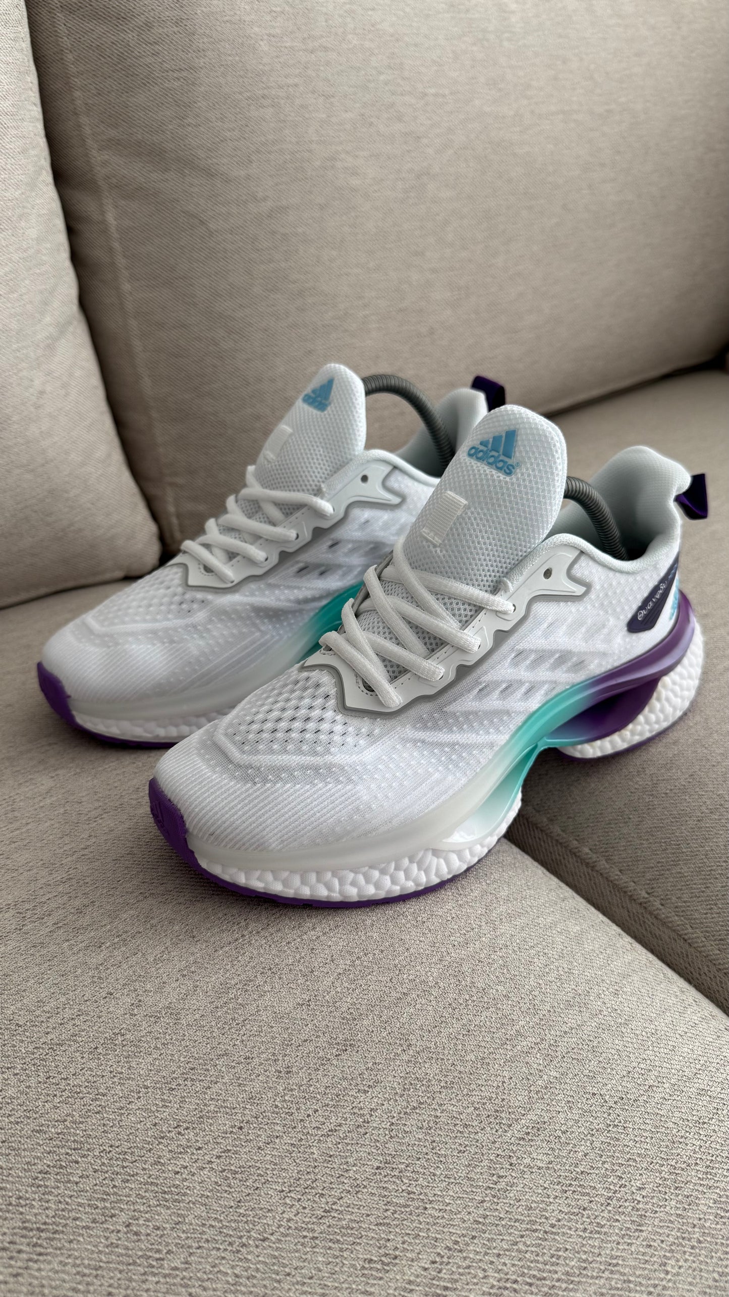 ADIDAS BOOST BLANCO MORADO