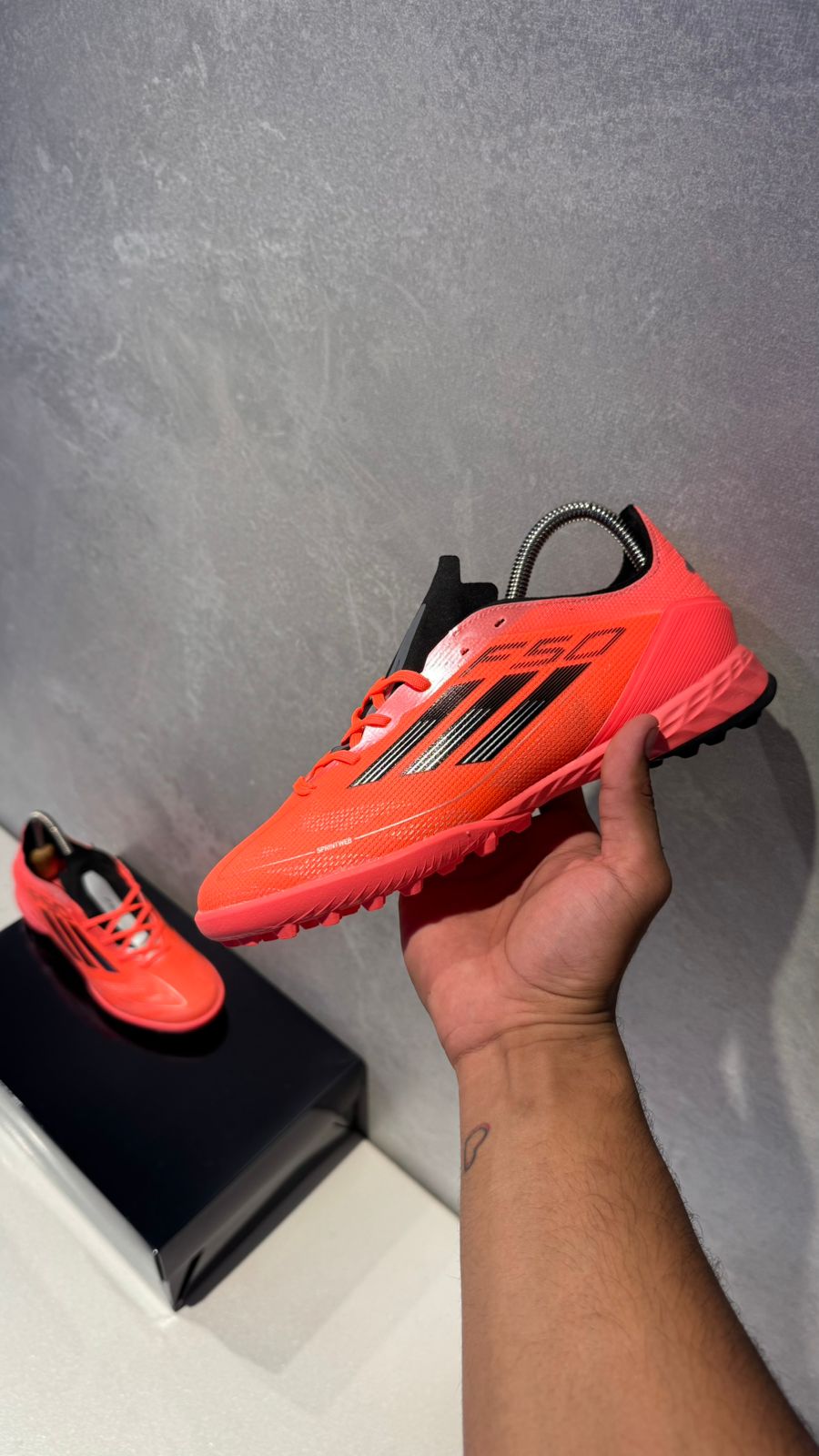 ADIDAS GUAYO SINTETICA F50 NARANJA