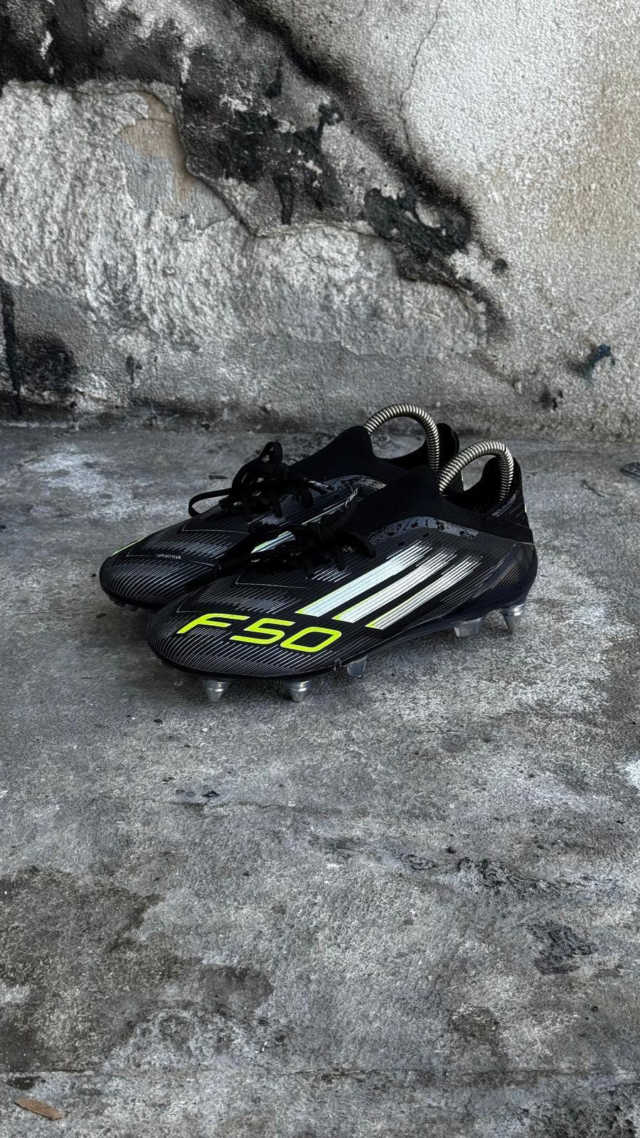 ADIDAS GUAYO F50 NEGRO VERDE