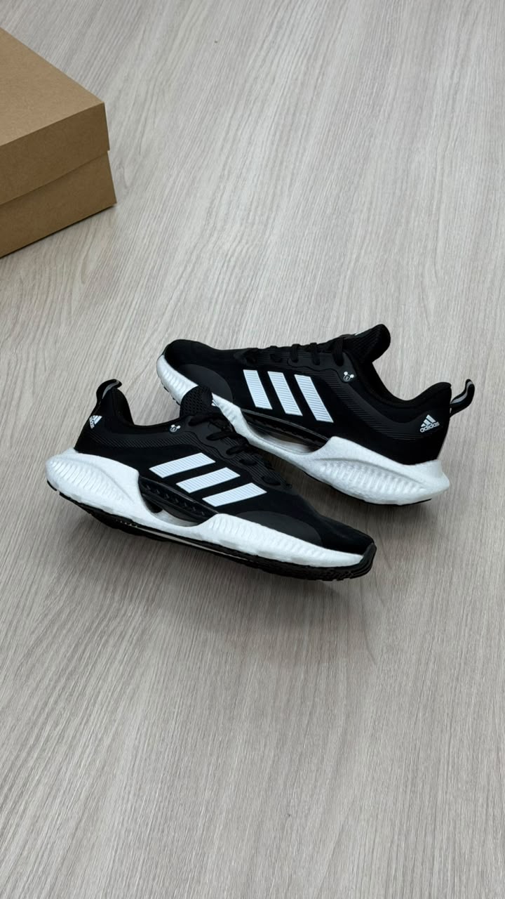 ADIDAS MICKEY NEGRO BLANCO