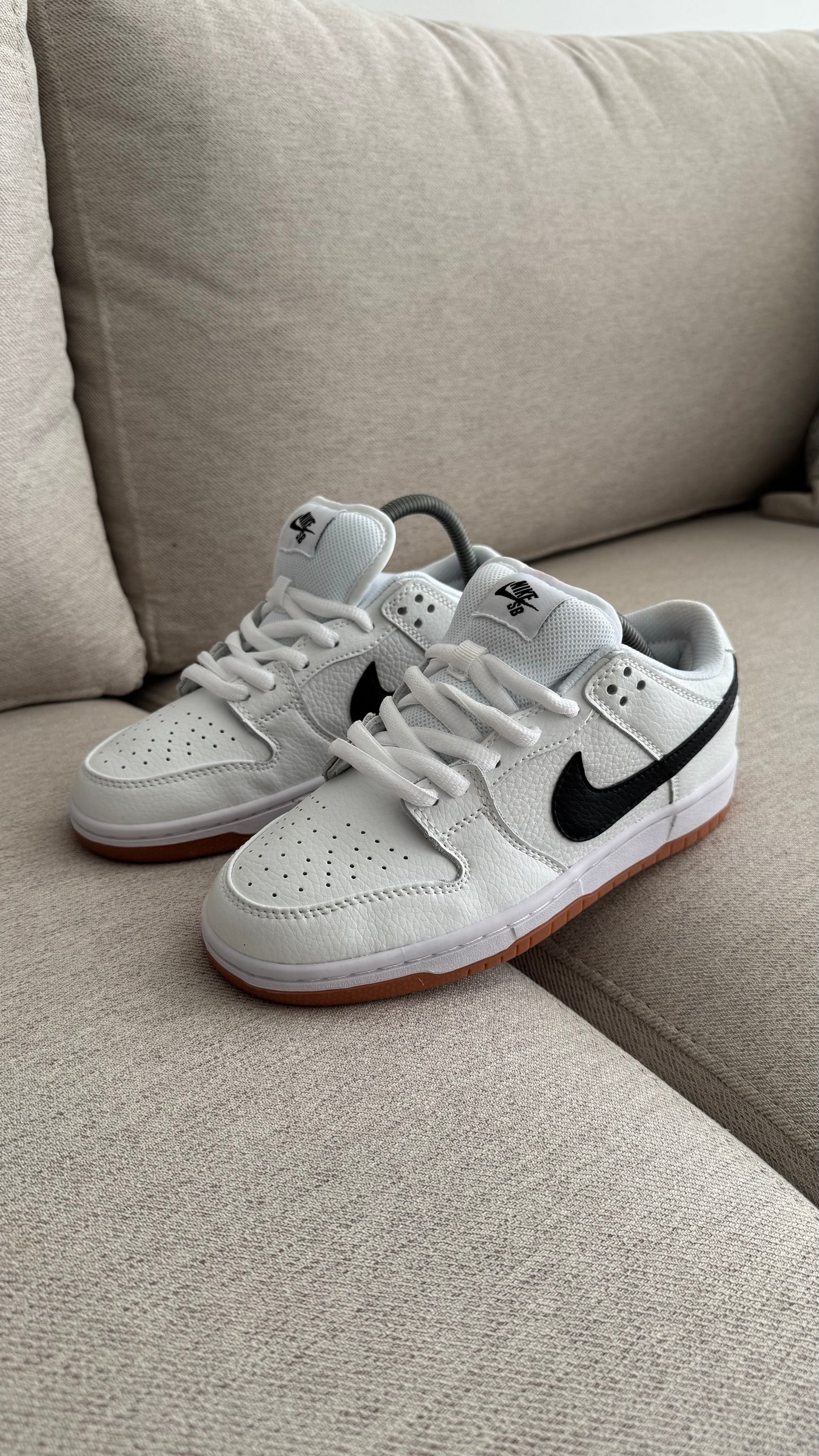 NIKE SB LEYENDA BLANCO NEGRO