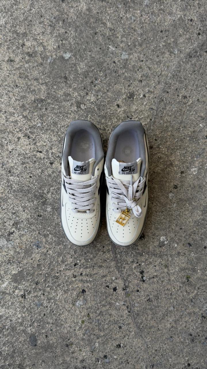 AF1 BLANCO GRIS