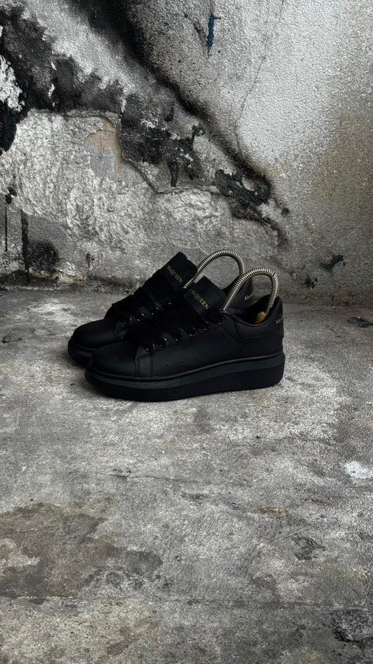 ALEXANDER MCQUEEN NEGRO