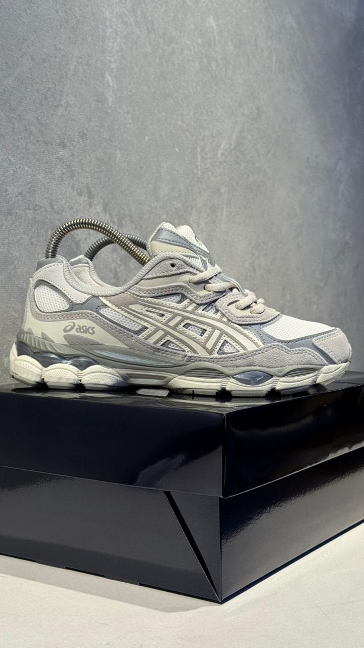 ASICS GEL BEIGE