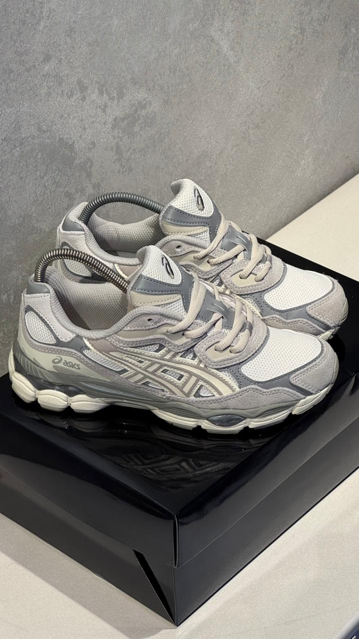 ASICS GEL BEIGE