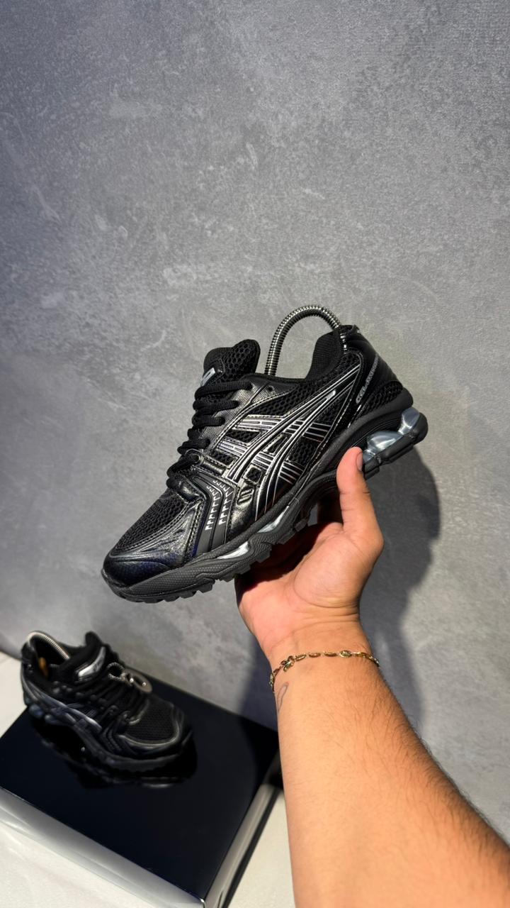 ASICS NEGRO LINEA BLANCA