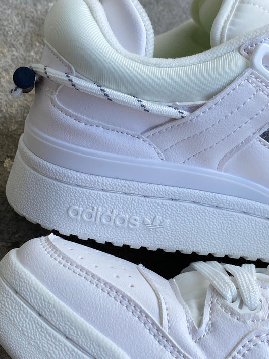 ADIDAS BAD BUNNY BLANCO