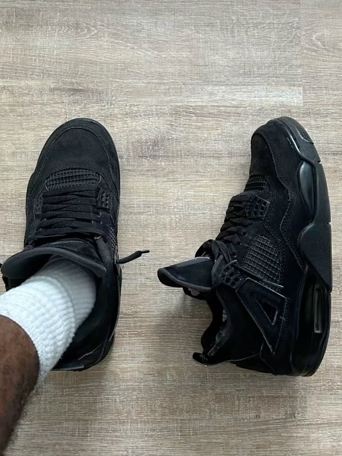 JORDAN R4 NEGRA