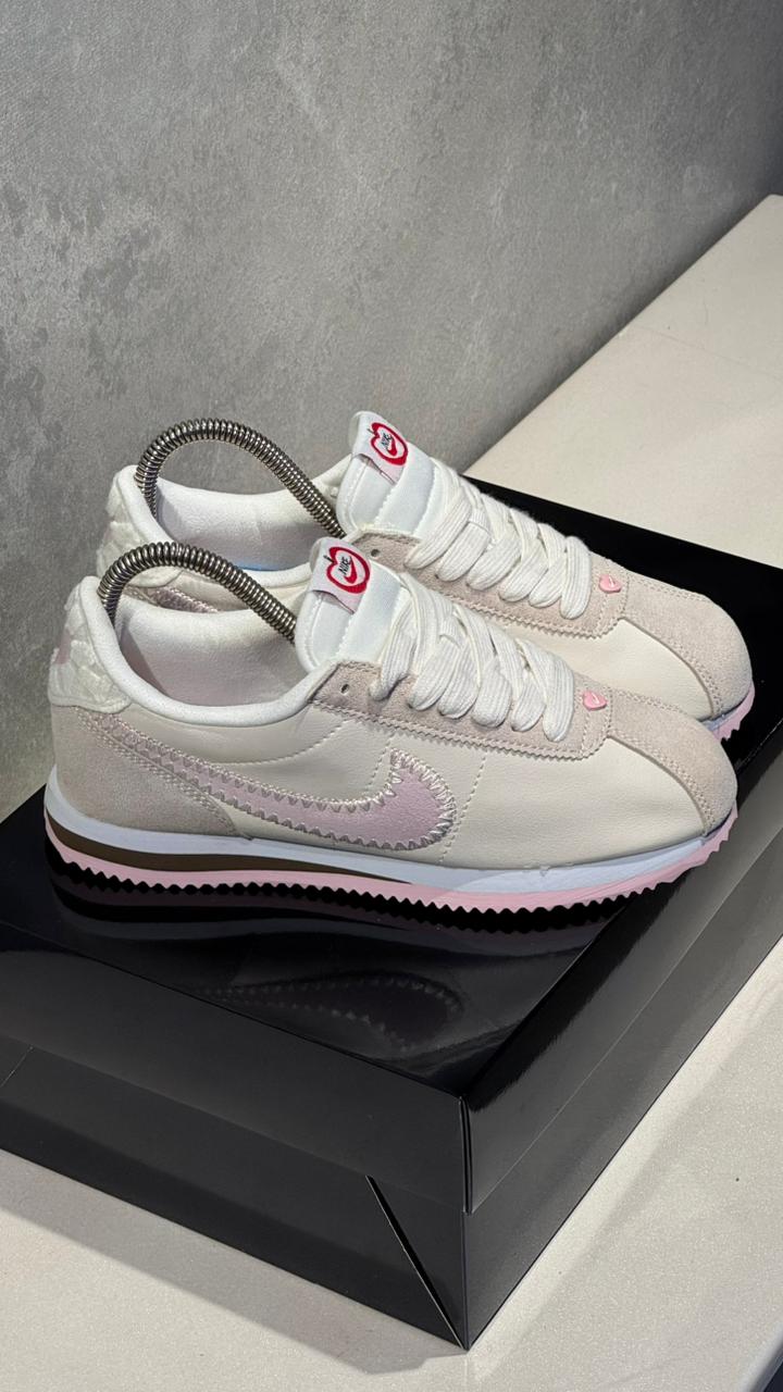 NIKE CORTEZ BLANCO ROSA