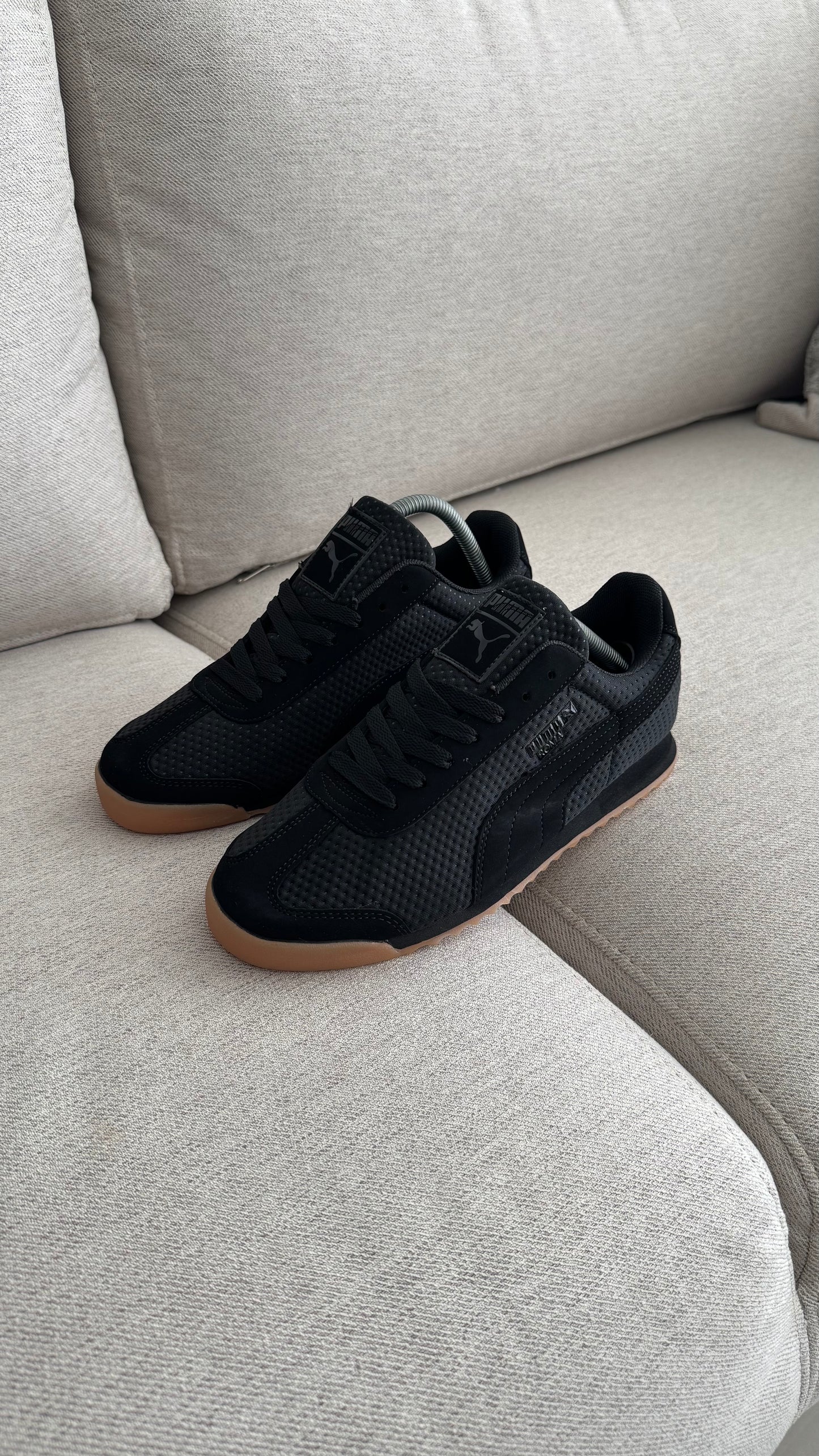 PUMA ROMA NEGRO SUELA DE BOLLO