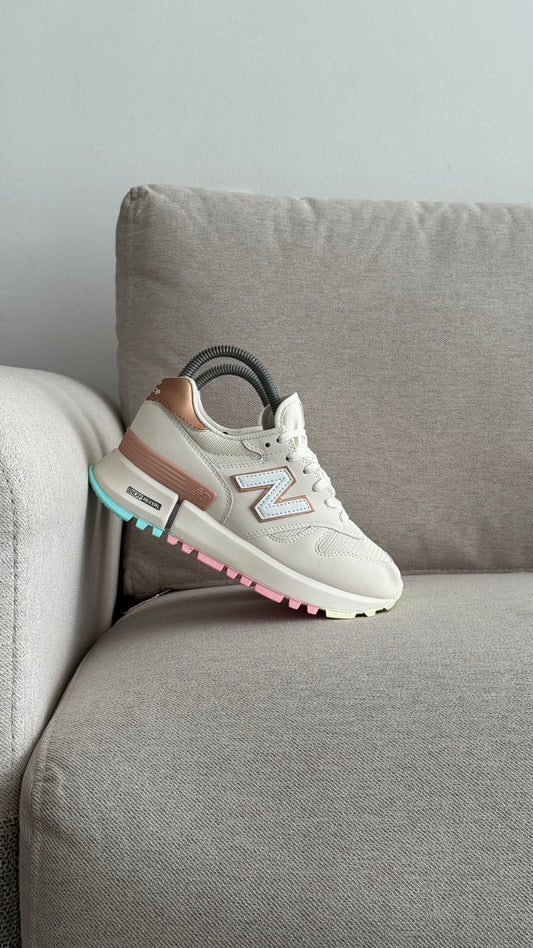 NEW BALANCE 1300 BLANCO DORADO