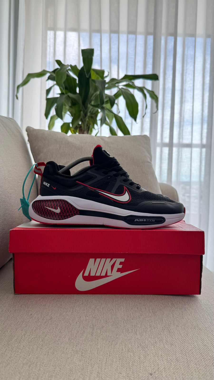 NIKE TENIS NEGRO ROJO PROMO