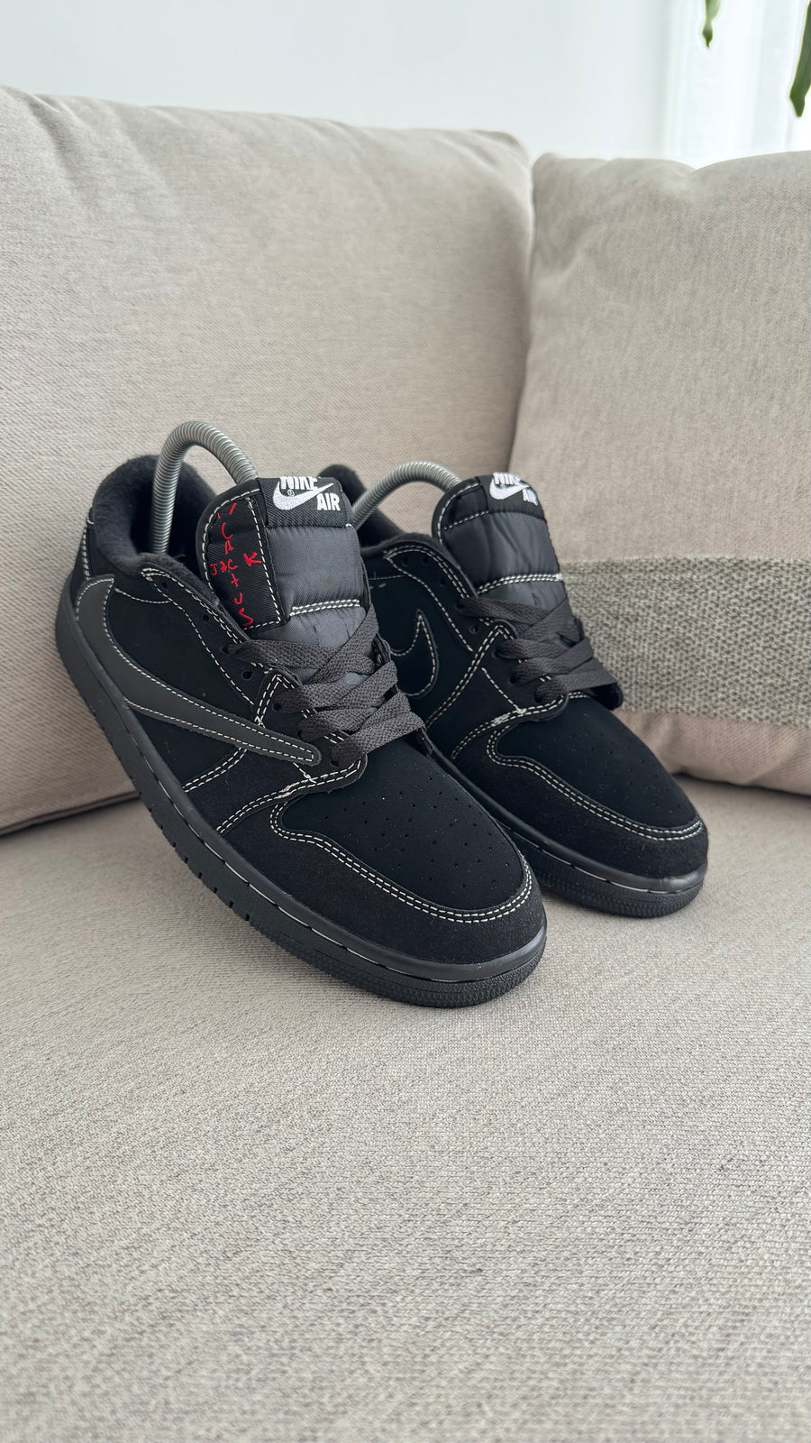 TRAVIS SCOTT NEGRA
