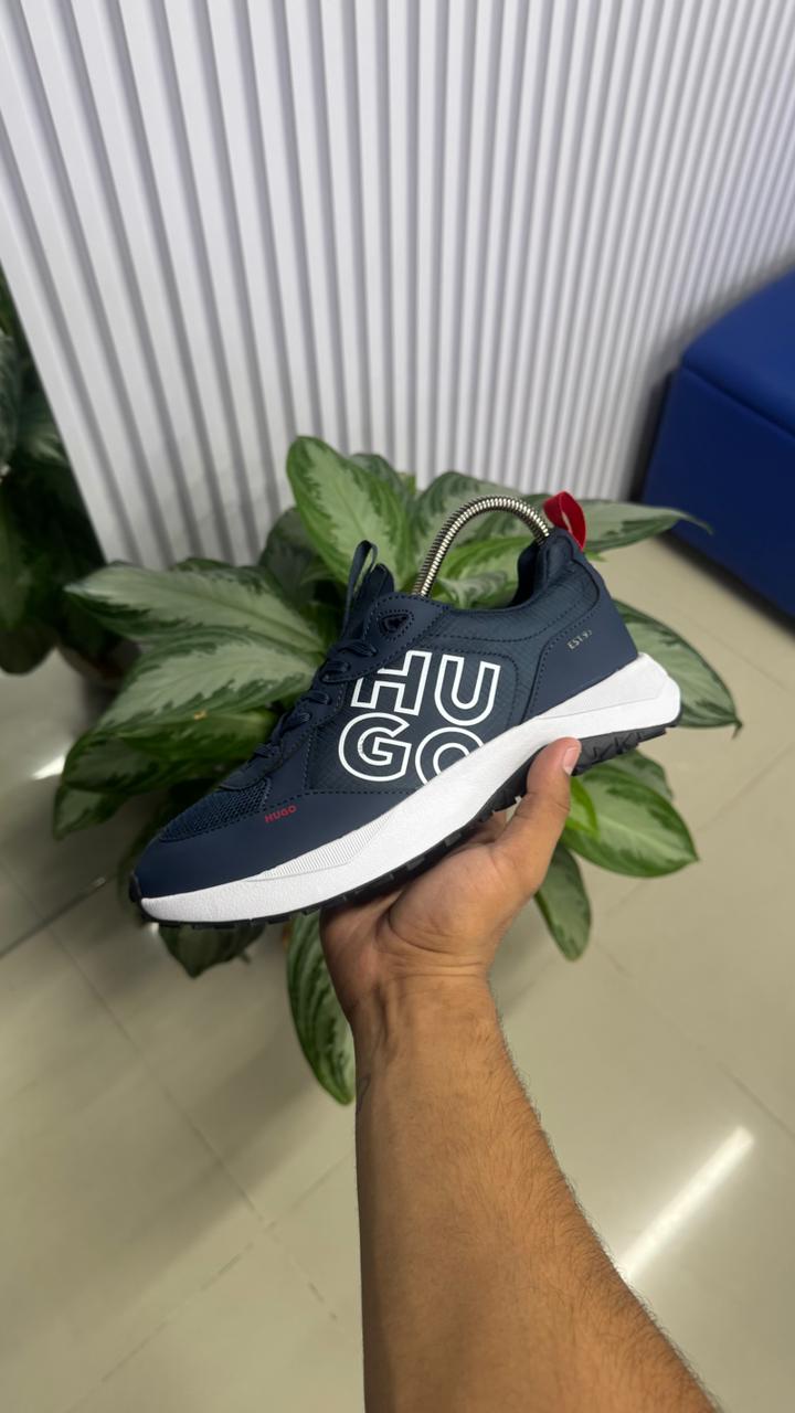 HUGO BOSS CLASICO AZUL TURQUI ROJO LETRA
