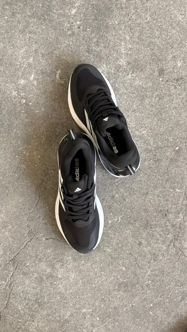 ADIDAS SUPERMAGMA NEGRO BLANCO