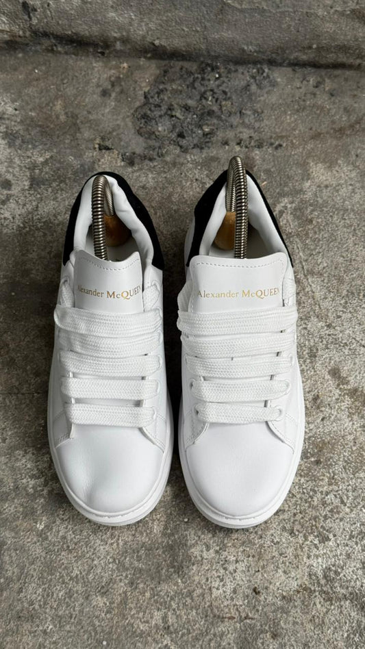 ALEXANDER MCQUEEN CLASICO BLANCO NEGRO