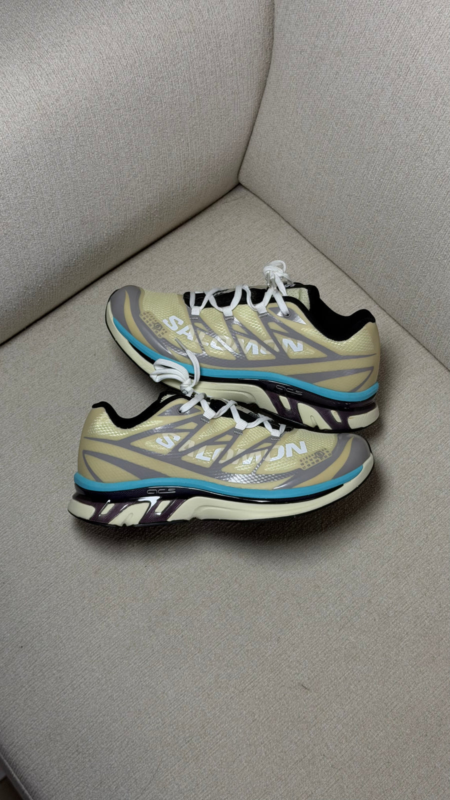 SALOMON TENNIS BEIGE AZUL