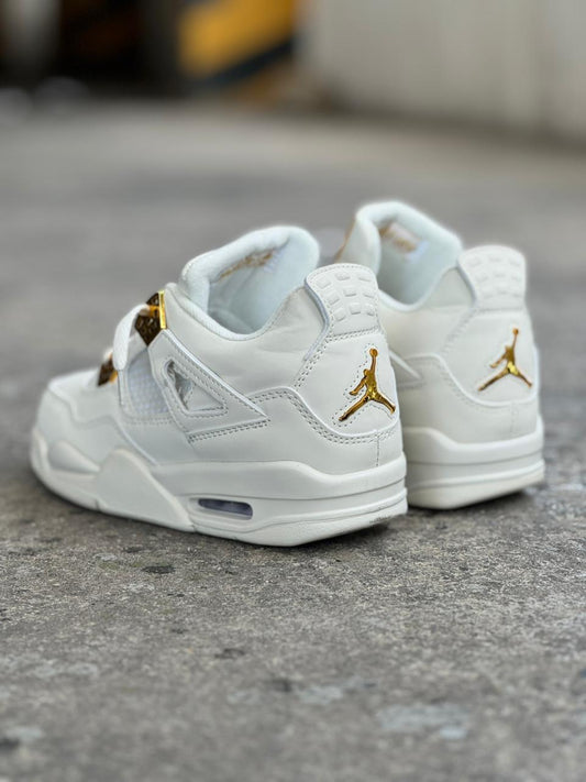 JORDAN RETRO 4 BLANCA DORADA