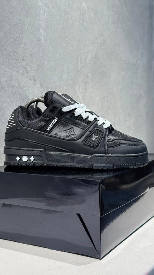 LOUIS VUITTON NEGRO CORDON BLANCO