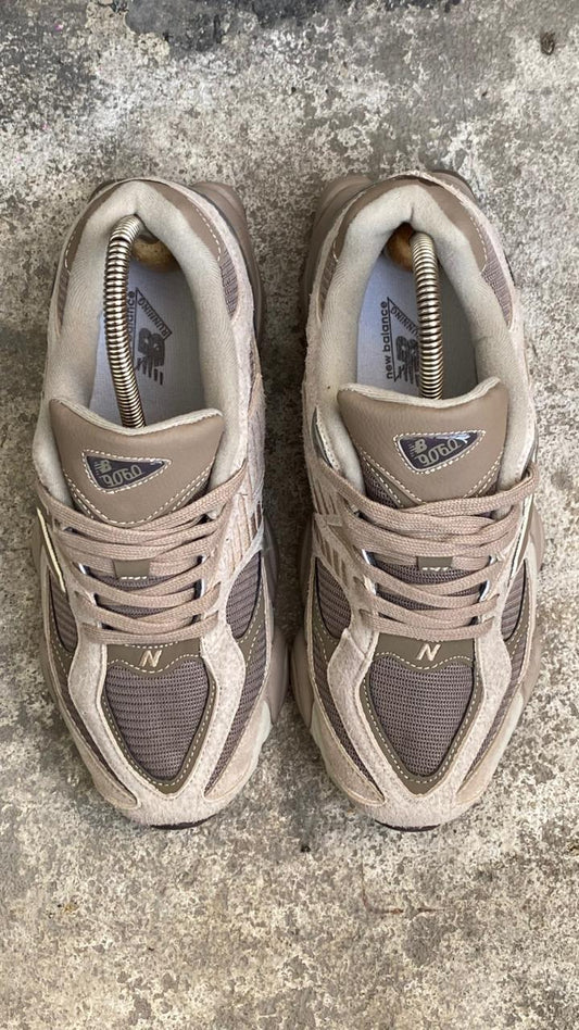 NEW BALANCE 9060 CAFE BEIGE