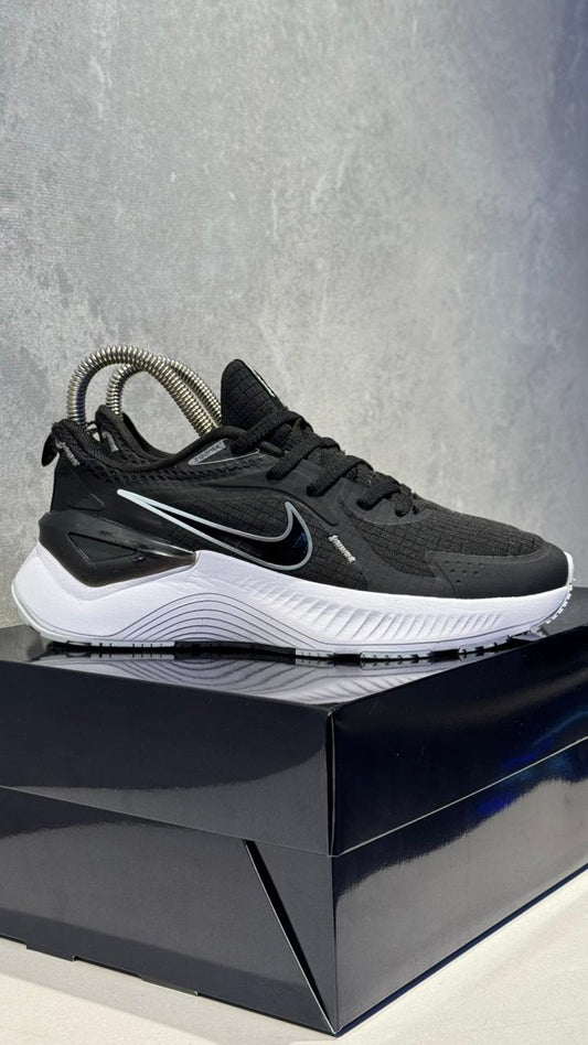 NIKE DIAMANTE NEGRO BLANCO PROMO